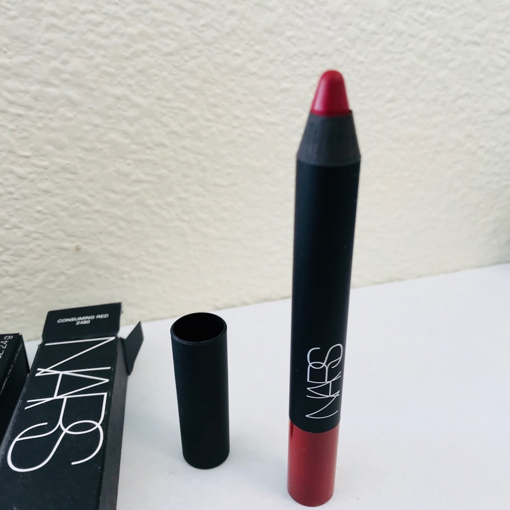 NARS lip pencil new in box